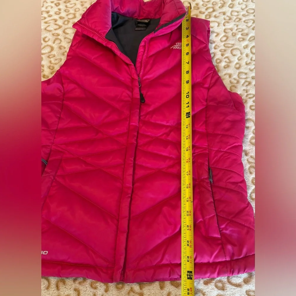 The North Face Women's Bright Pink Quilted Vest Puffer Size: M